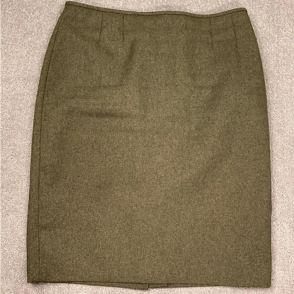 Le Suit Skirt Set Women 14 Olive Green Herringbone‎ Minimalist Career Structured